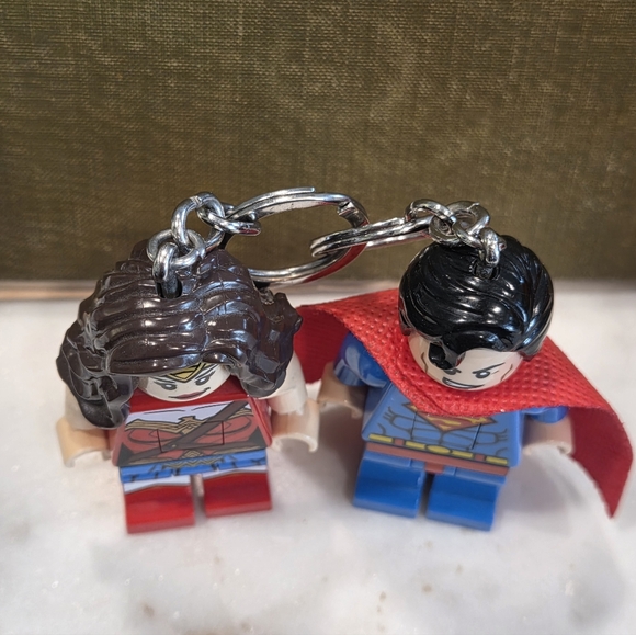 Lego Keychain Superman Superwoman Light - Picture 2 of 11